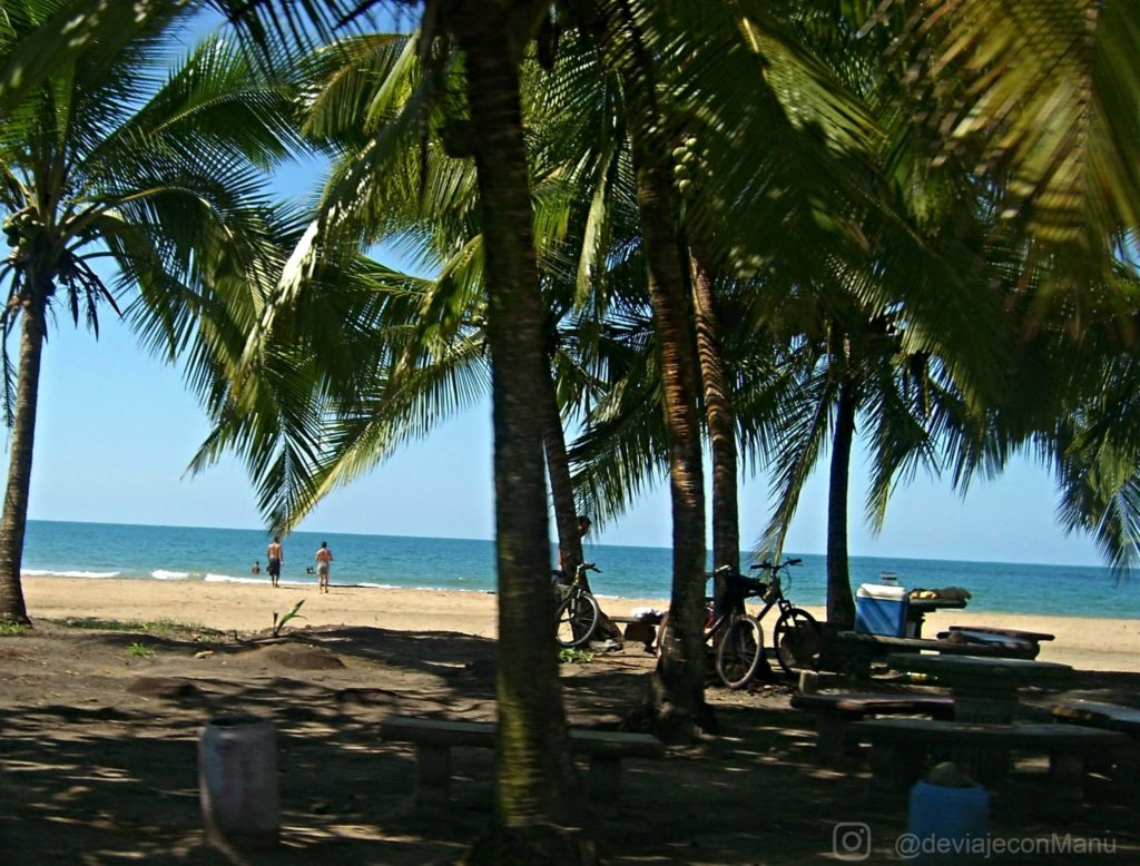 Playa de Mazanillo