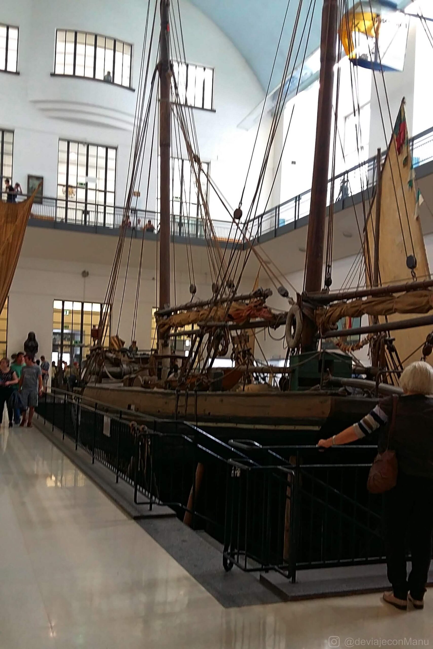 Barco en museo